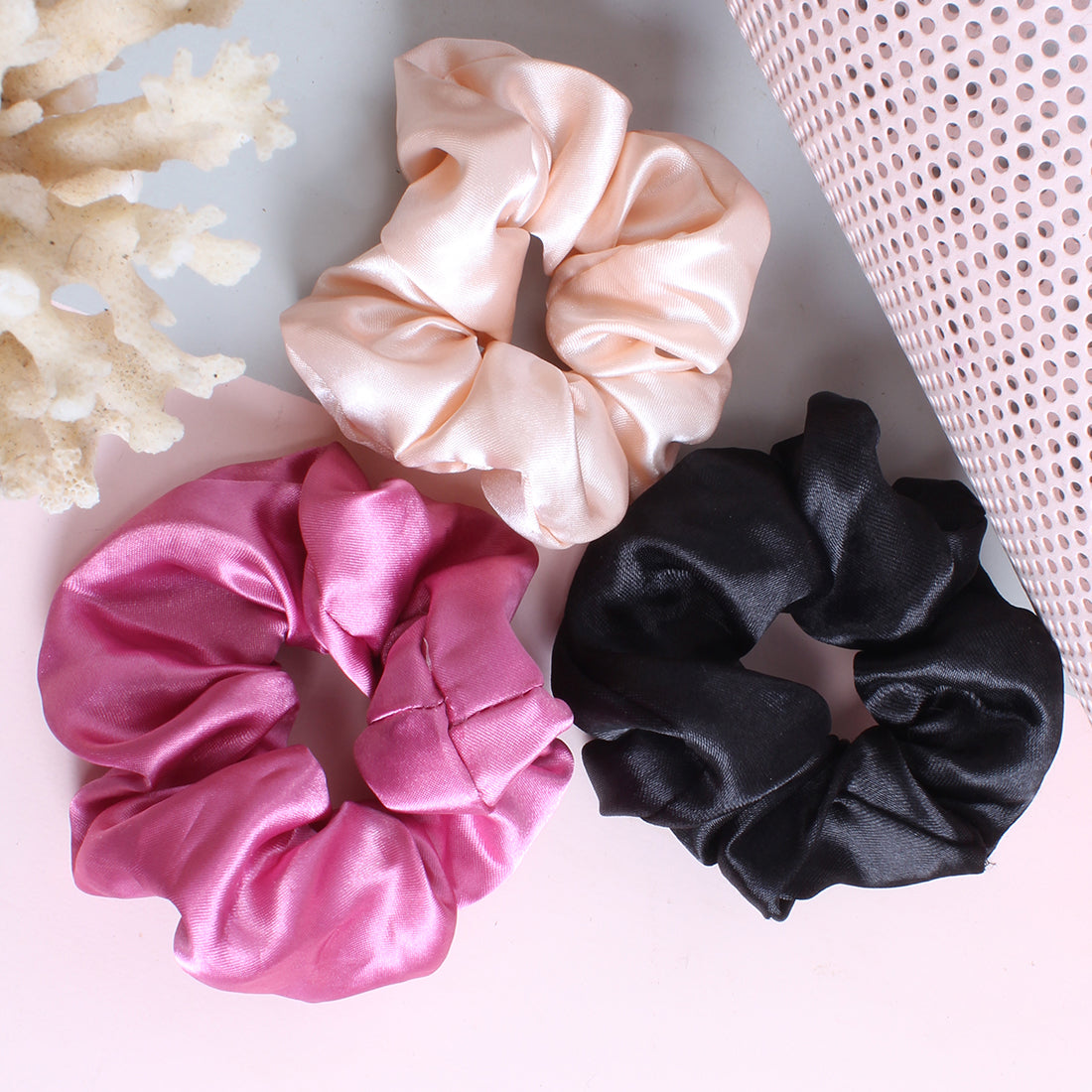 19 Clever Uses for Your Old Hair Ties and Scrunchies