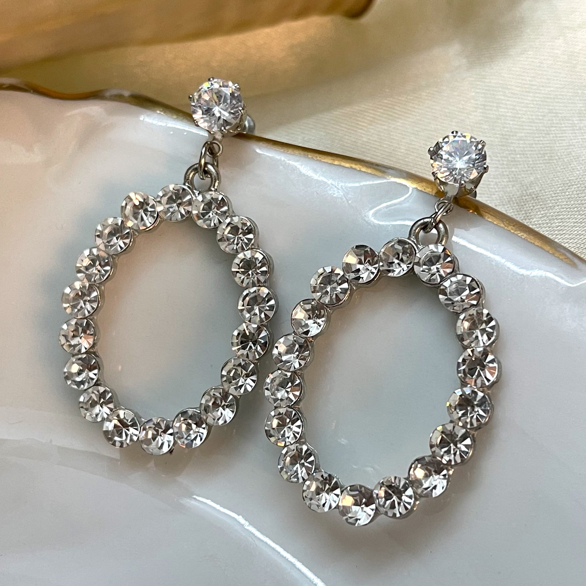 CONTEMPORARY OVAL DIAMANTÉ STUDDED DROP EARRINGS